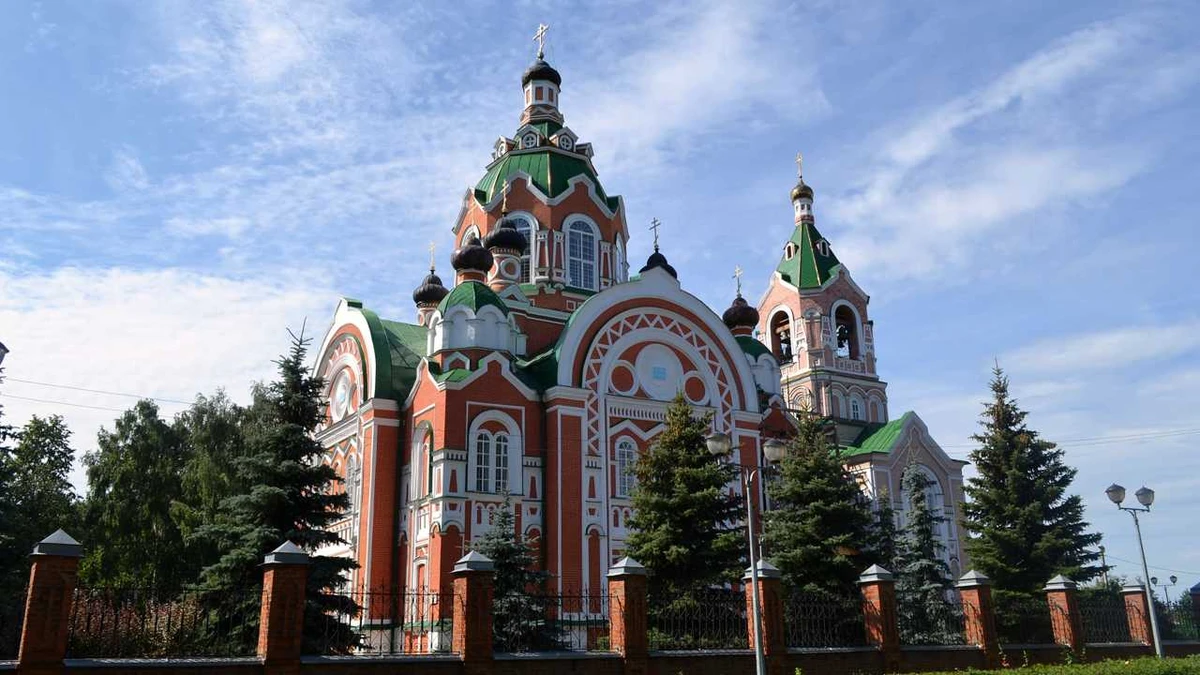 Групповая экскурсия к замку Шереметева и озеру Светлояр — фото 3