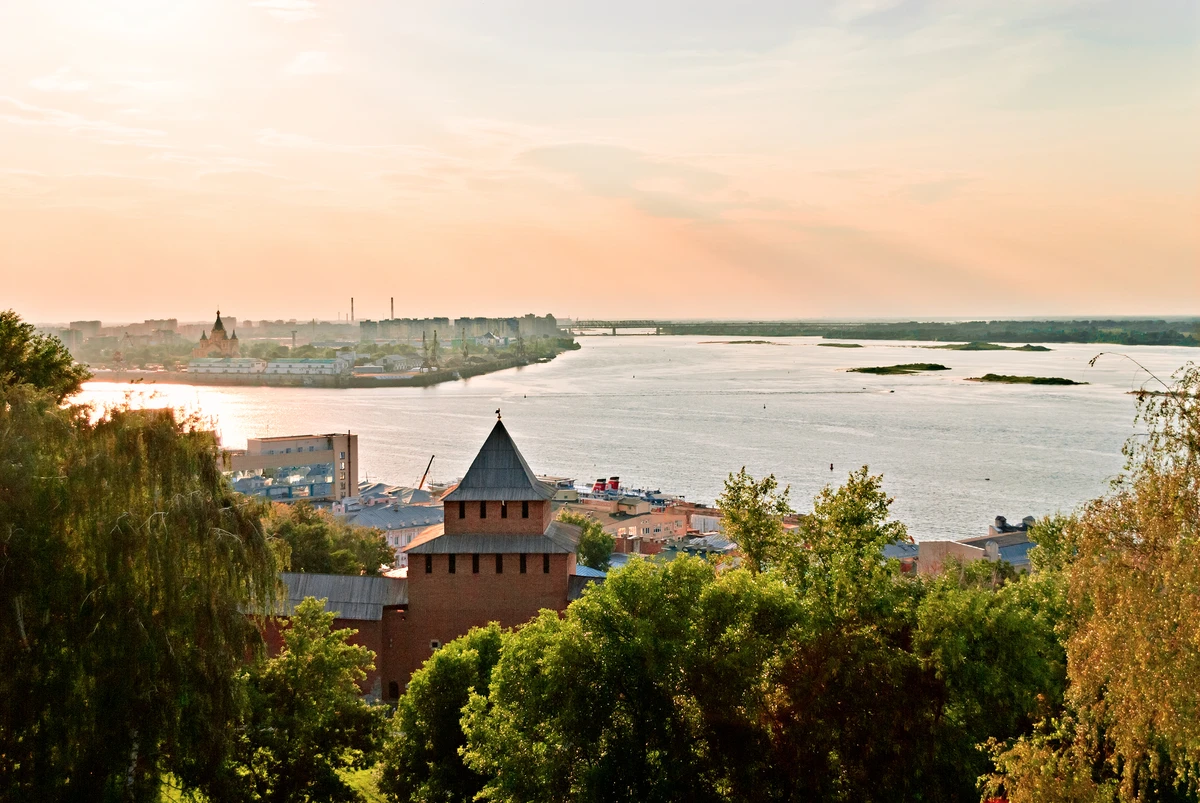 Прогулка на частном катере в Нижнем Новгороде — фото 4