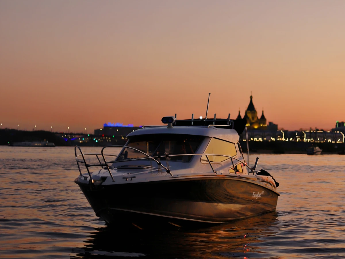 Нижний Новгород на большом катере: мосты, набережные, панорамы — фото 10